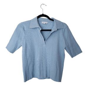 Calvin Klein Women's Light Blue Ribbed V-Neck Short Sleeve Shirt - Cropp…